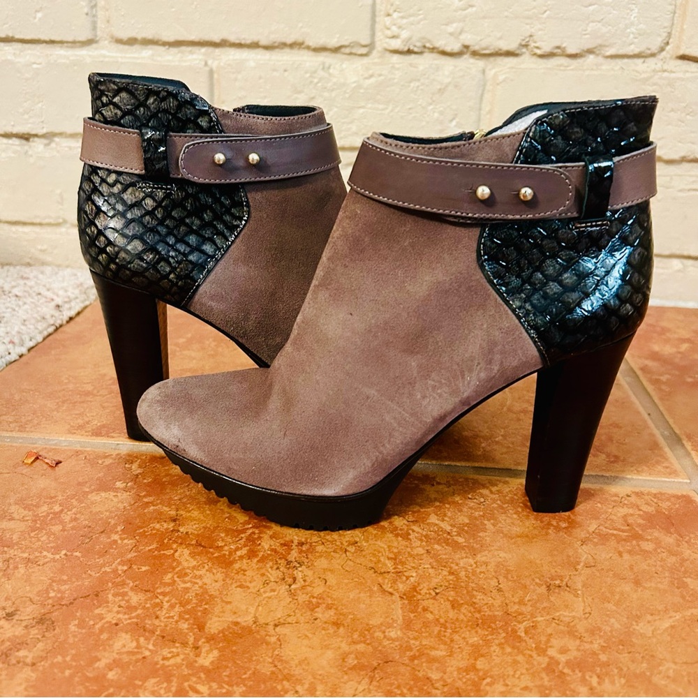 Elegant Two-Tone Ankle Boots